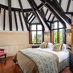Thorngrove Manor