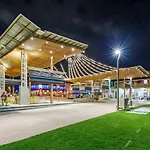 \'The Grange\' Coastal Charm Near Henley Beach