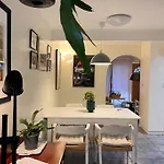 Greeny Fresh Townhouse Central Location