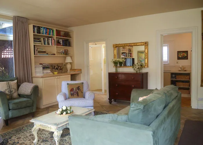 Athelney Cottage Bed And Breakfast