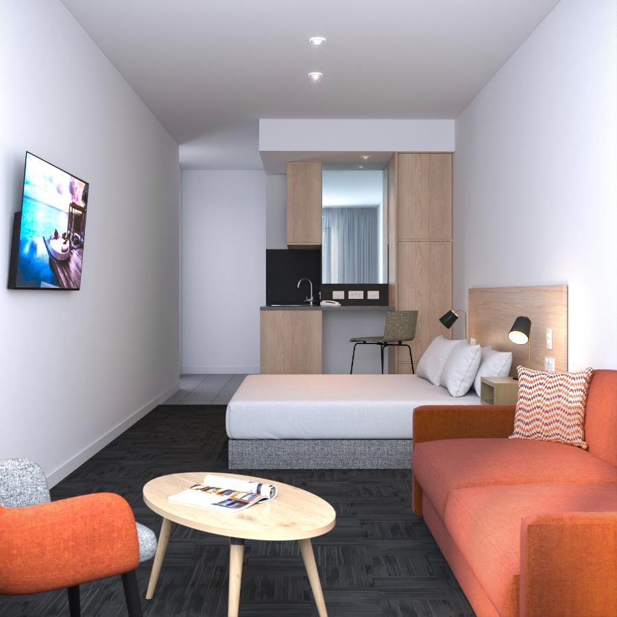 Toms Court 4*