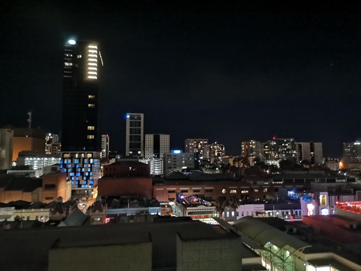 Aparthotel Stylish Apt In North Ter & City View & Free Parking 2*