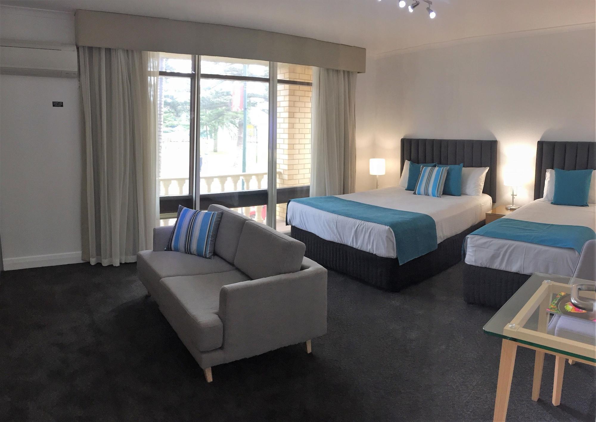 Ensenada Motor And Motel
