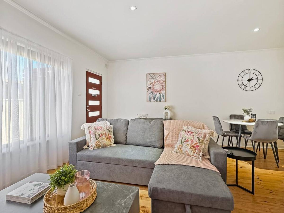 Apartment 'the Grange' Coastal Charm Near Henley Adelaide