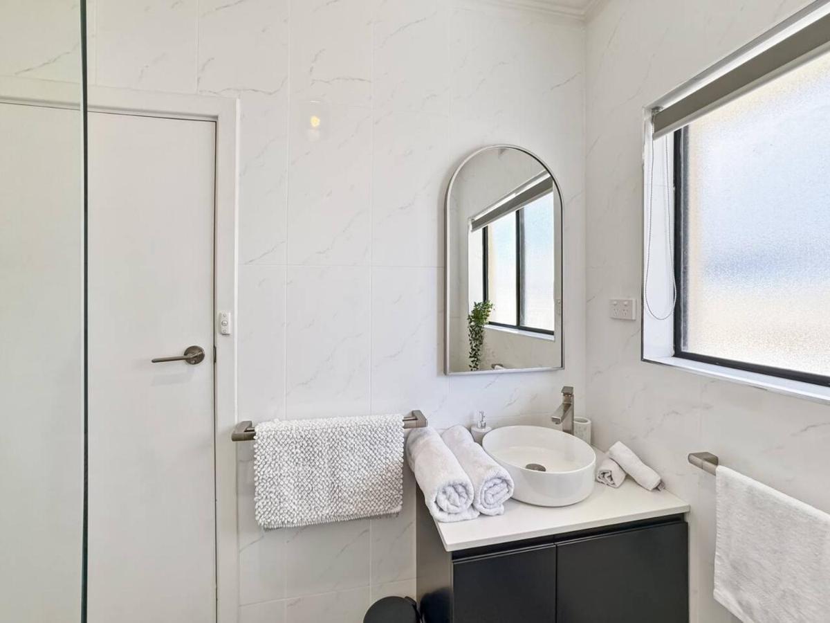 'the Grange' Coastal Charm Near Henley Adelaide