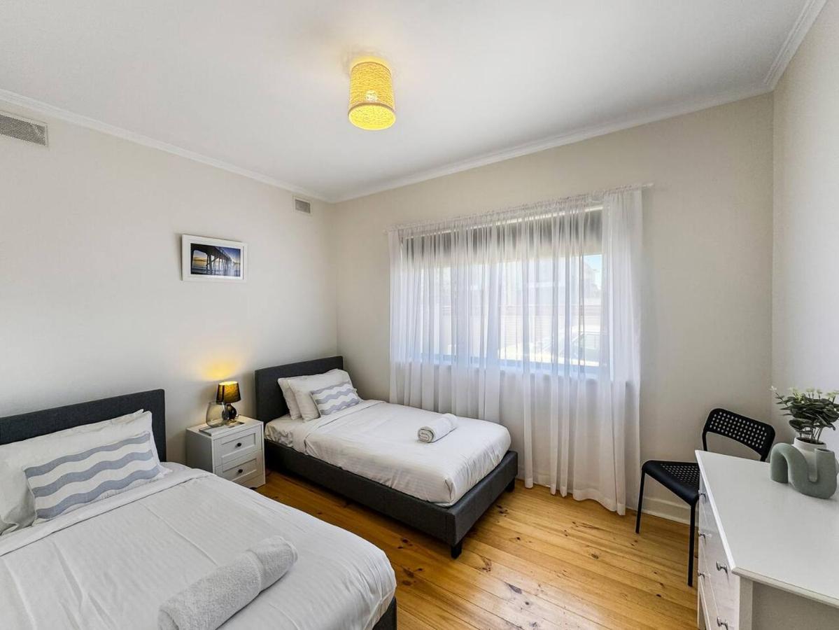 'the Grange' Coastal Charm Near Henley Adelaide
