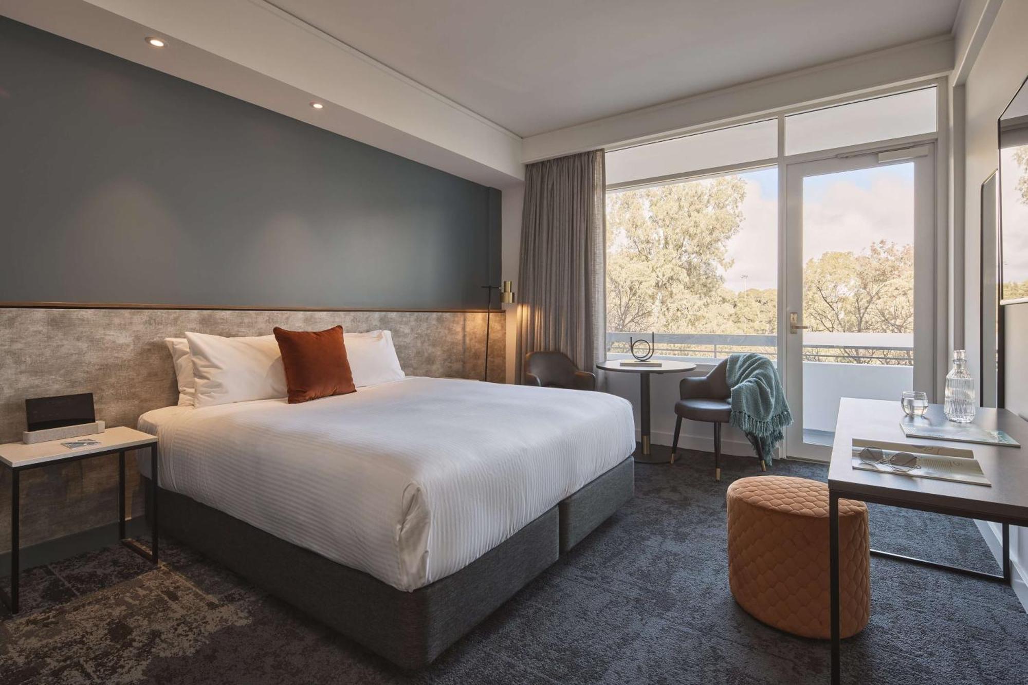 Alba Hotel 4*