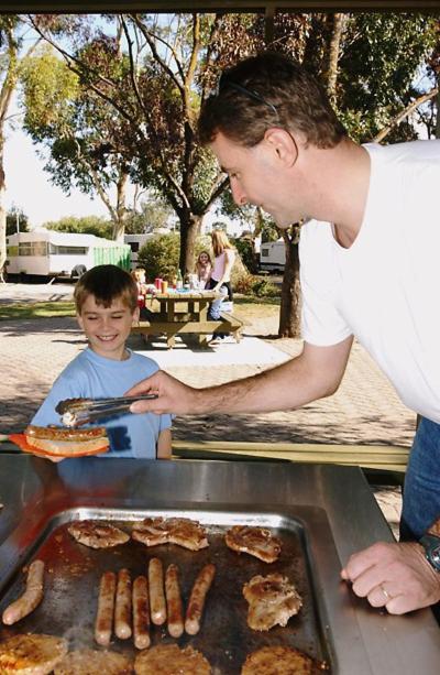 Levi Adelaide Holiday Park 4*