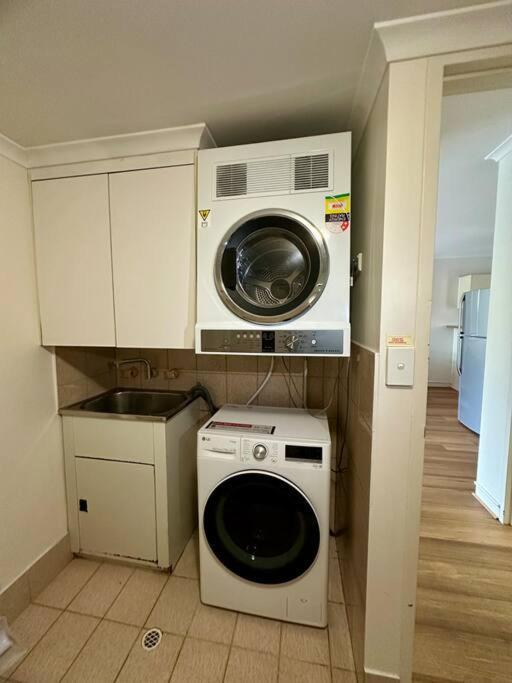 Relaxing Park View 2 Bedrooms Free Wi-fi Apartment Adelaide