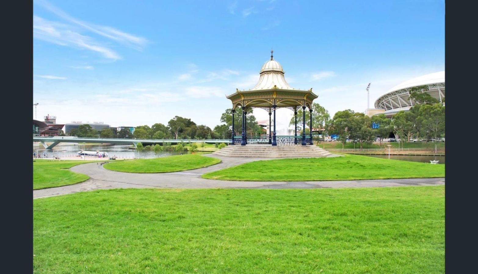 Apartment Happy Deluxe In Cbd Adelaide