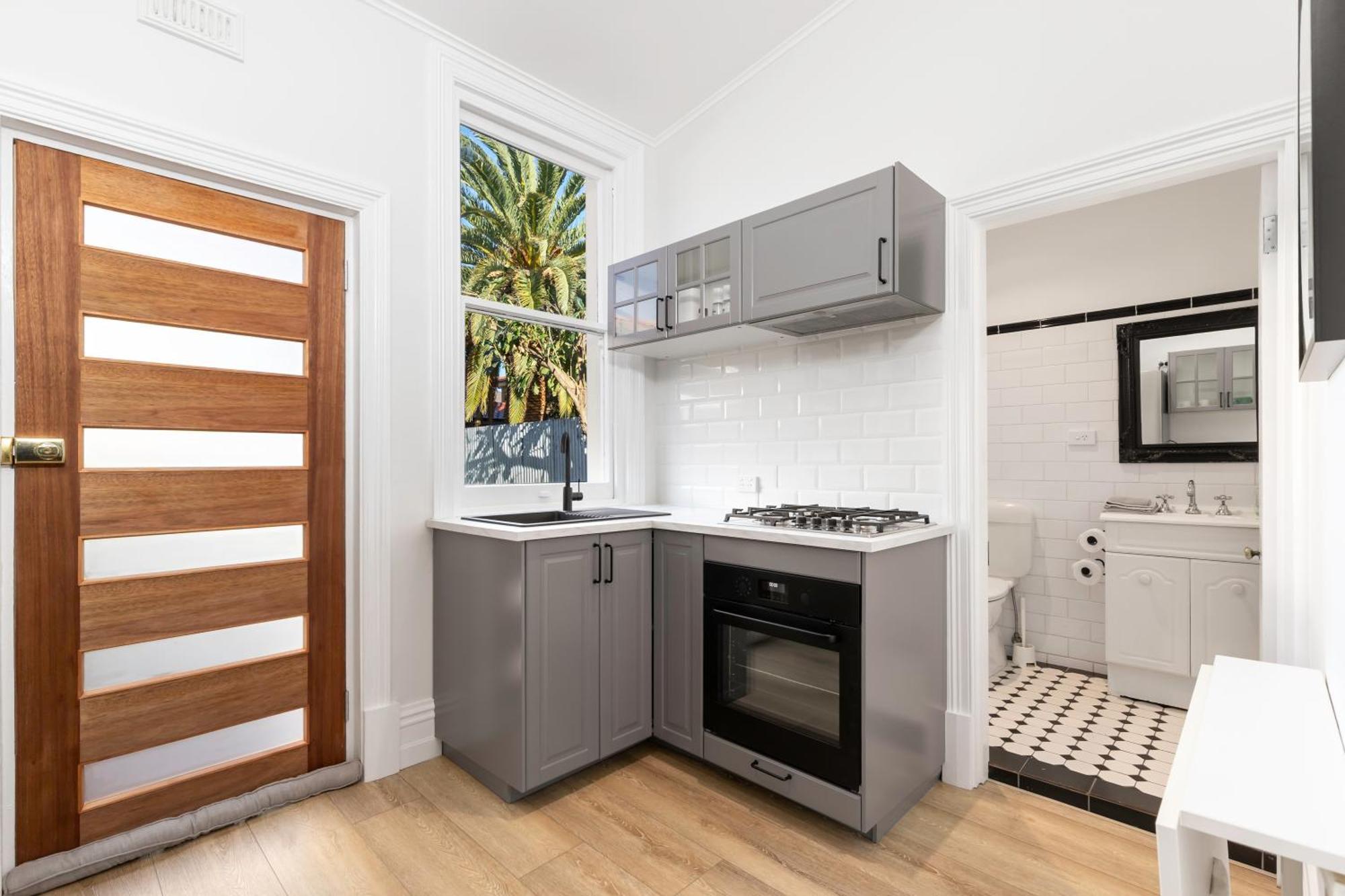 Bath Street Apartment Adelaide