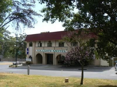 Motel Tollgate