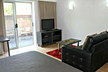 Apartment Dress Circle - Archer Street