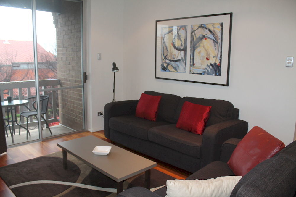 Dress Circle - Archer Street Apartment Adelaide