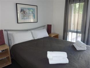 Apartment Dress Circle - Archer Street *