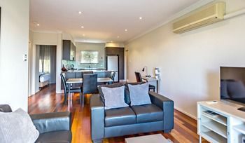 Dress Circle - Archer Street * Adelaide