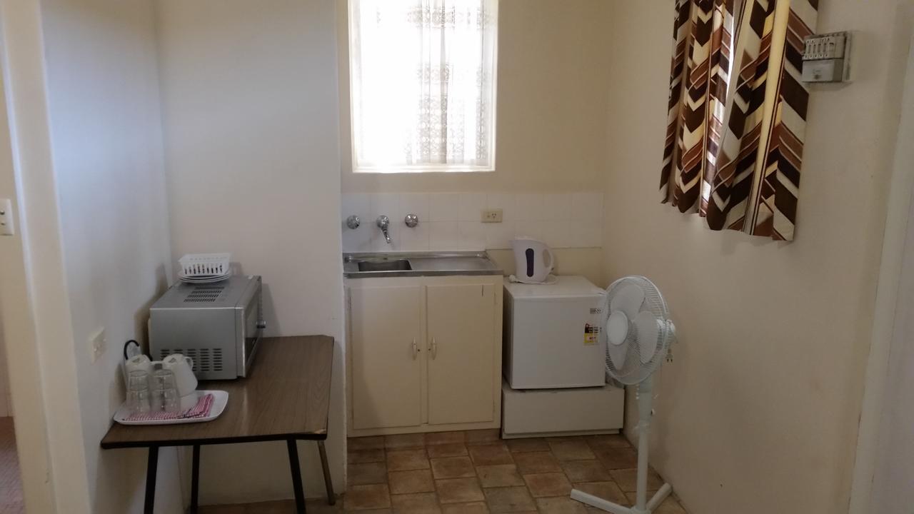 Backpackers And Travellers Adelaide
