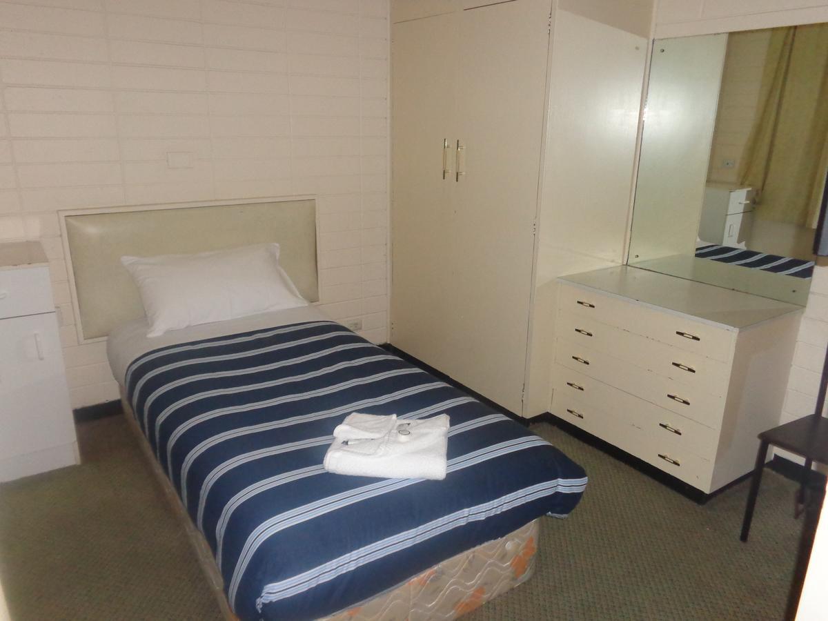 Backpackers And Travellers Hostel