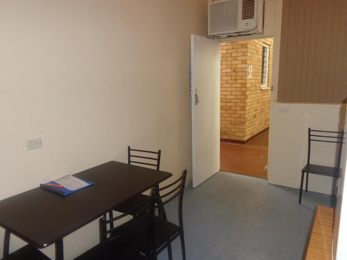 Backpackers And Travellers Hostel Adelaide
