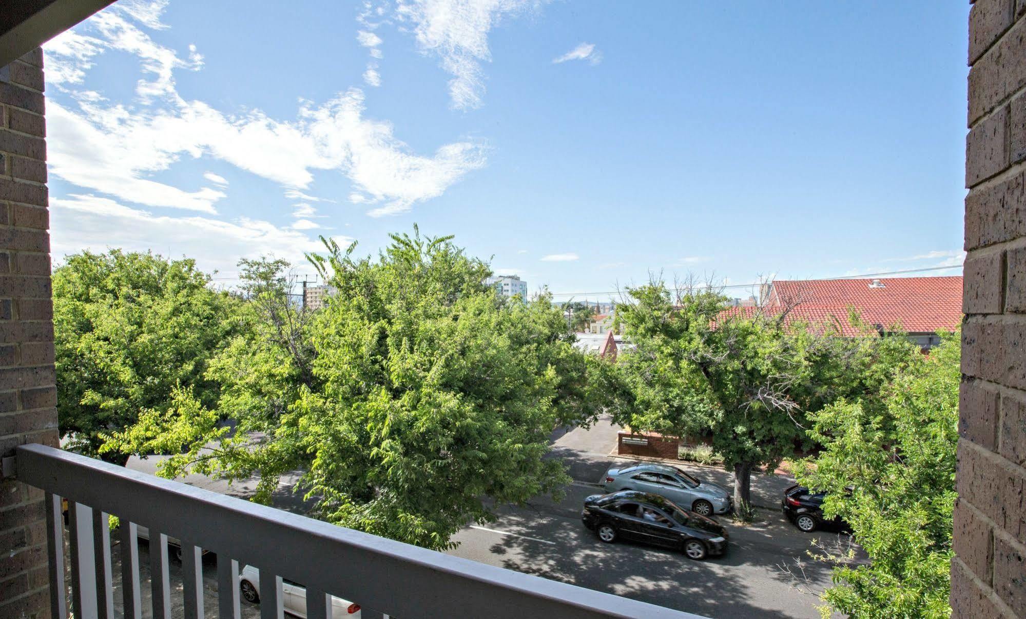 Apartment Dress Circle - Archer Street Adelaide