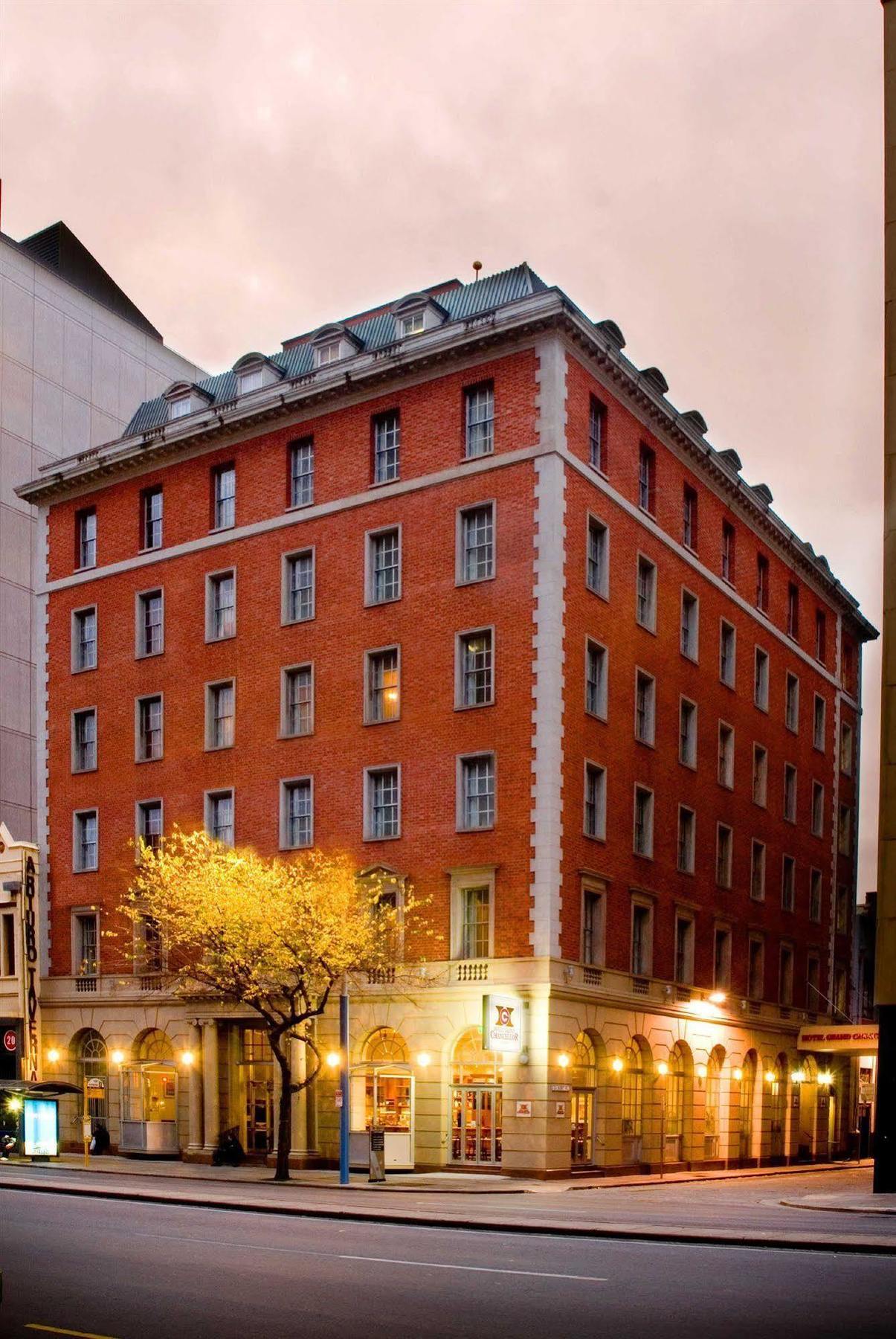 Hotel The Chancellor On Currie 4*