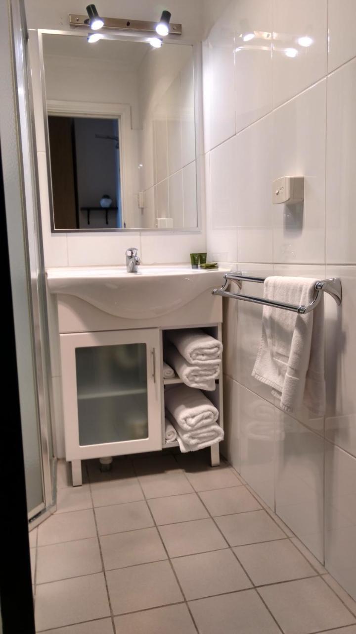 Adelaide's Park Motel 3*