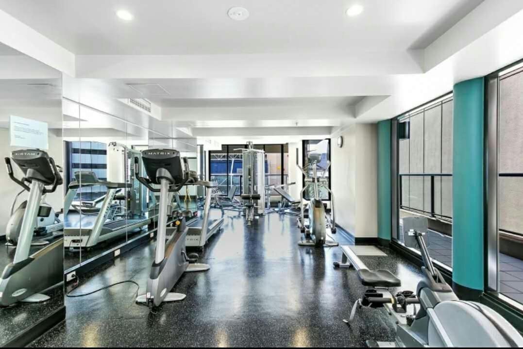 Stylish Apt In North Ter & City View & Free Parking Aparthotel Adelaide