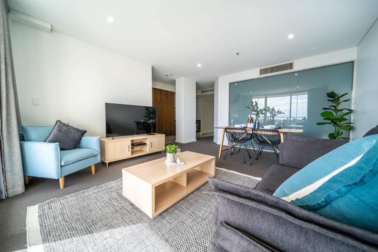Apartment Oval View On North Tce-Gym - Pool - Fireworks Nye