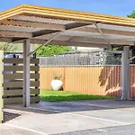 Charming Glenelg Stay, Walking Distance To Beach