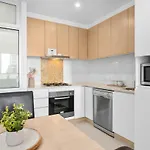 The Cbd Hidden Gem 1Br Central & Walkable Haven