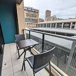 1Br Apartment On North Terrace