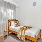 \'Treetops At Glenelg\' Coastal Stay With Leafy Patio