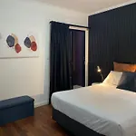 Compton Street Apartment