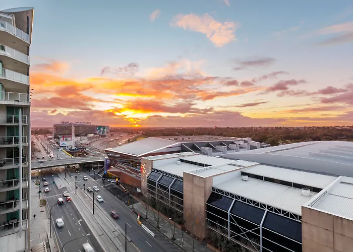 Oaks Adelaide Horizons Suites