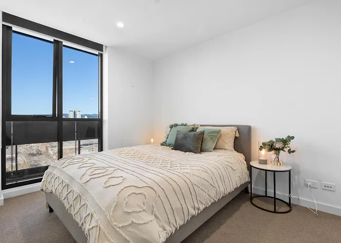 Adelaide City Oasis: Parking, Pool, Gym, Cinema, Inc.
