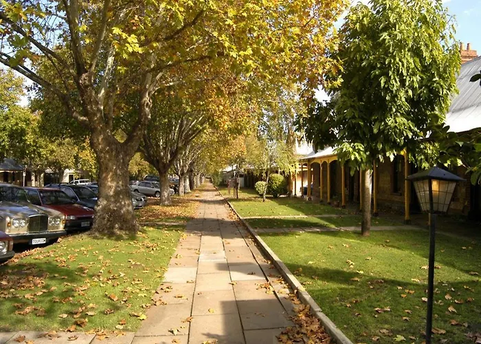Bishop\'S Garden