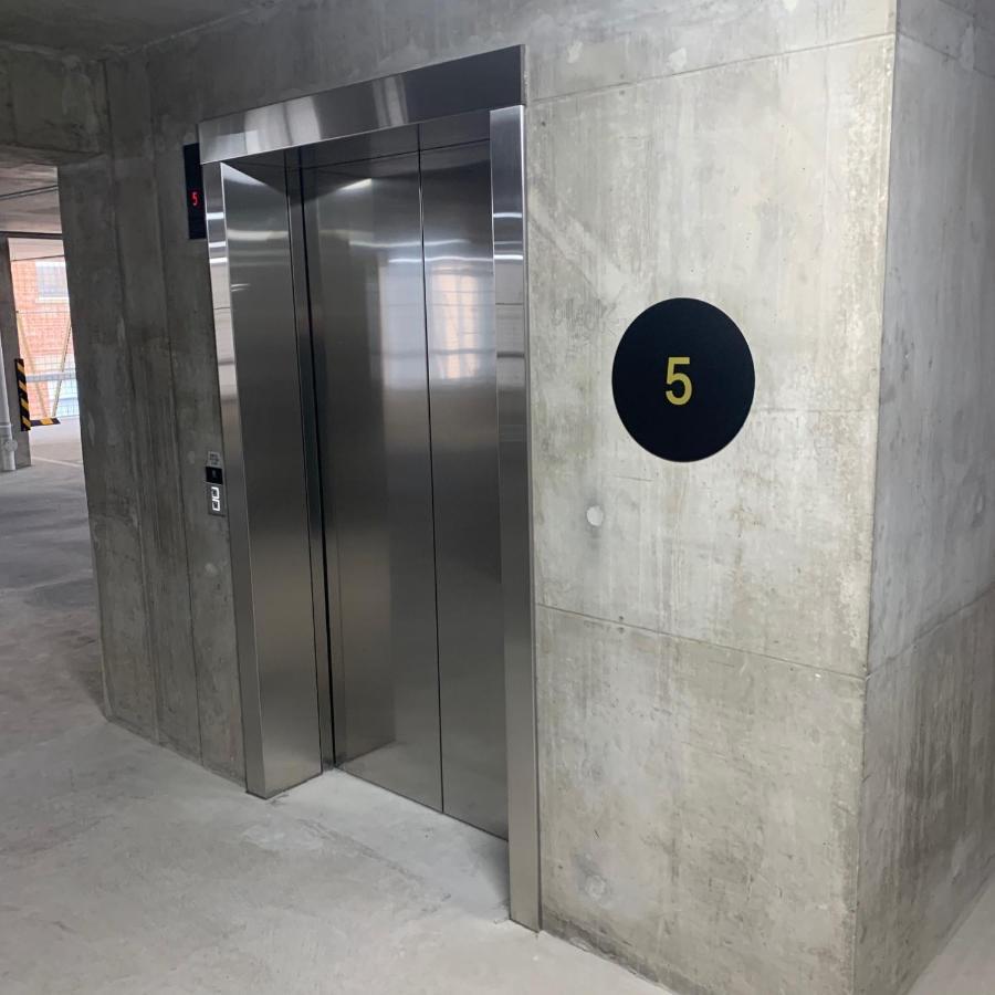 Rnr Rundle Mall Apartamento Adelaide