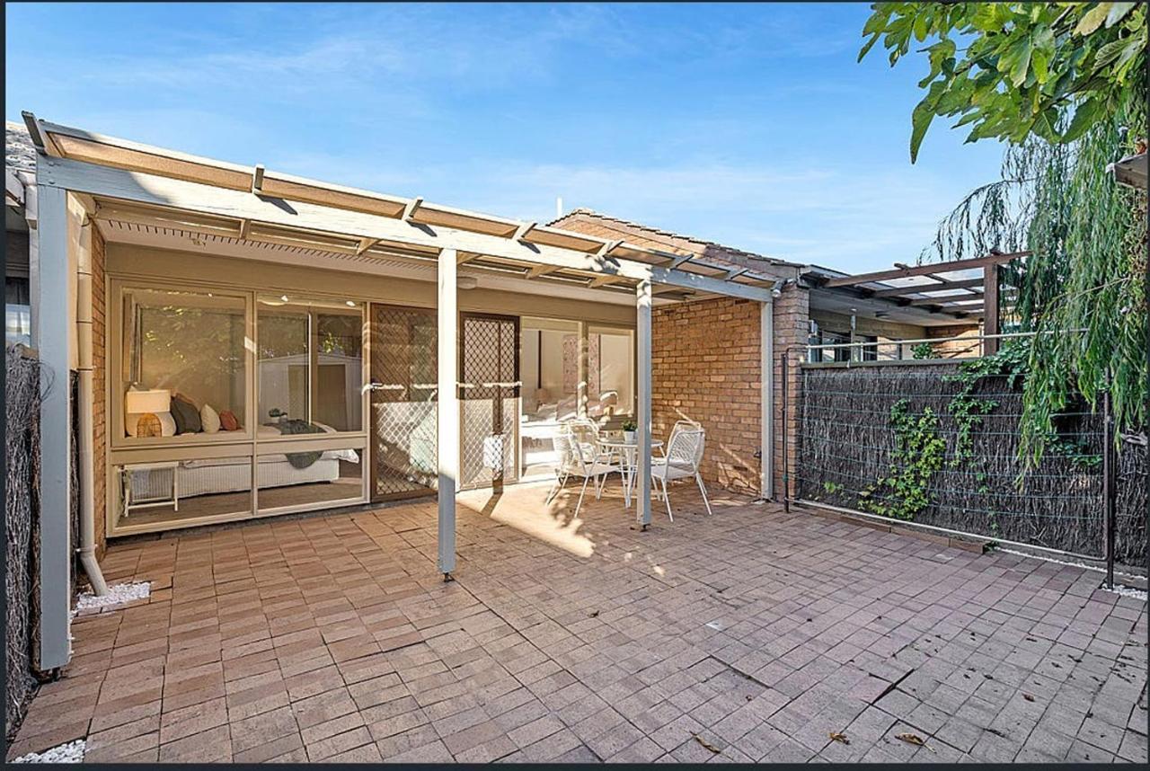 Adelaide Holiday Home *