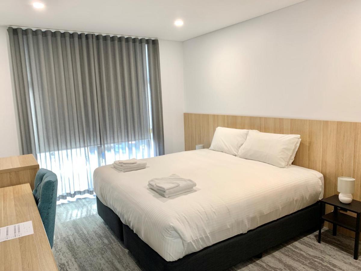 The Osmond & 4* Adelaide