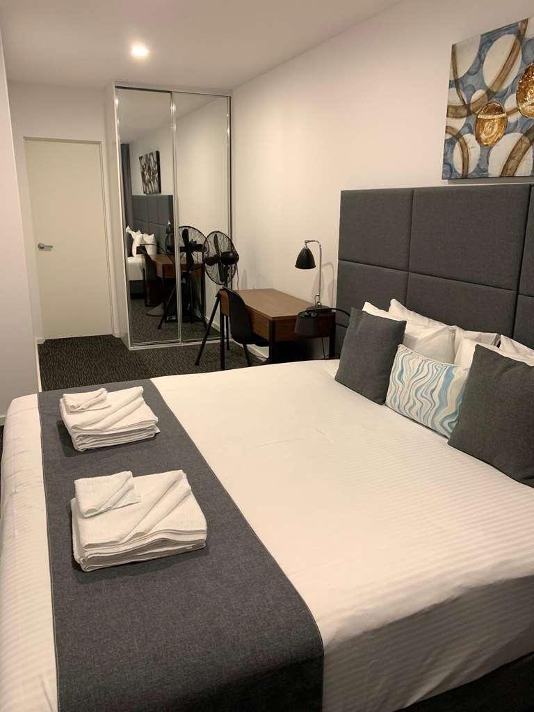 The Palms Aparthotel 4*
