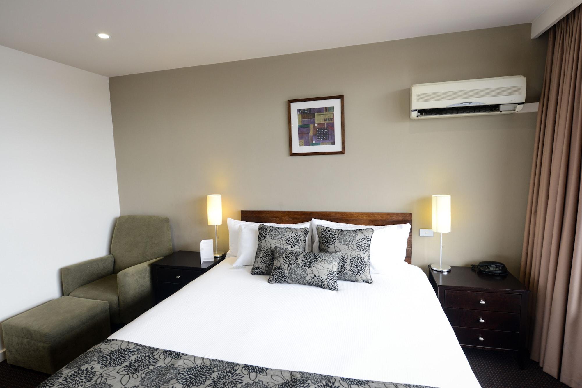Rydges South Park Hotel 4*