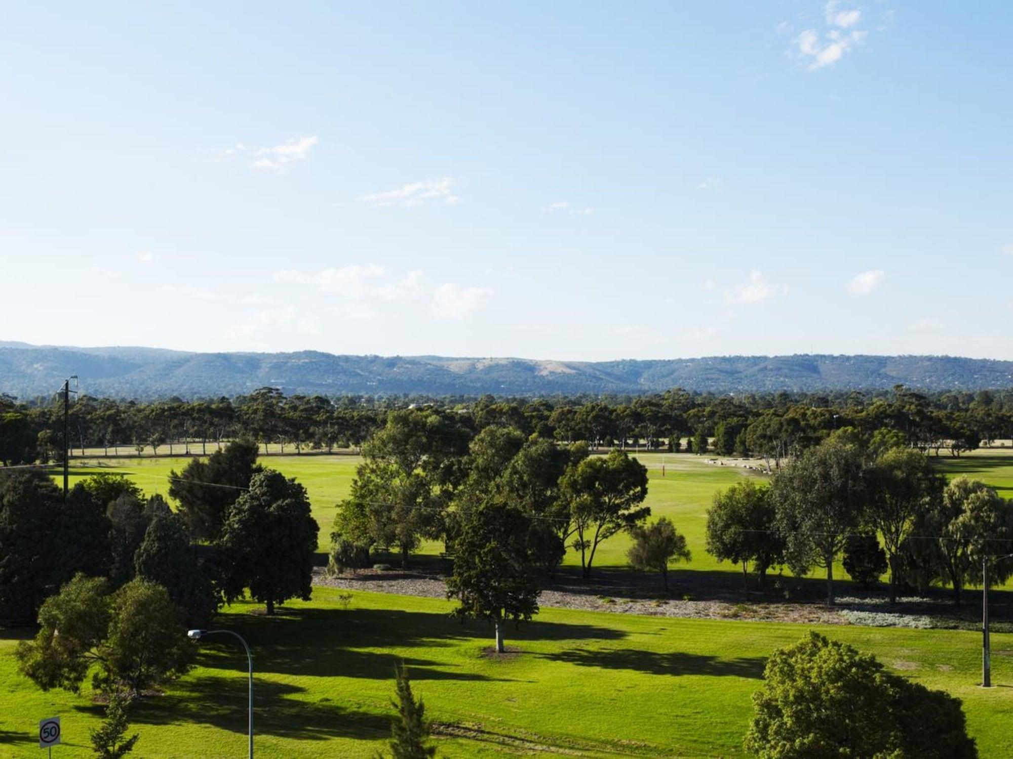 Rydges South Park Hotel