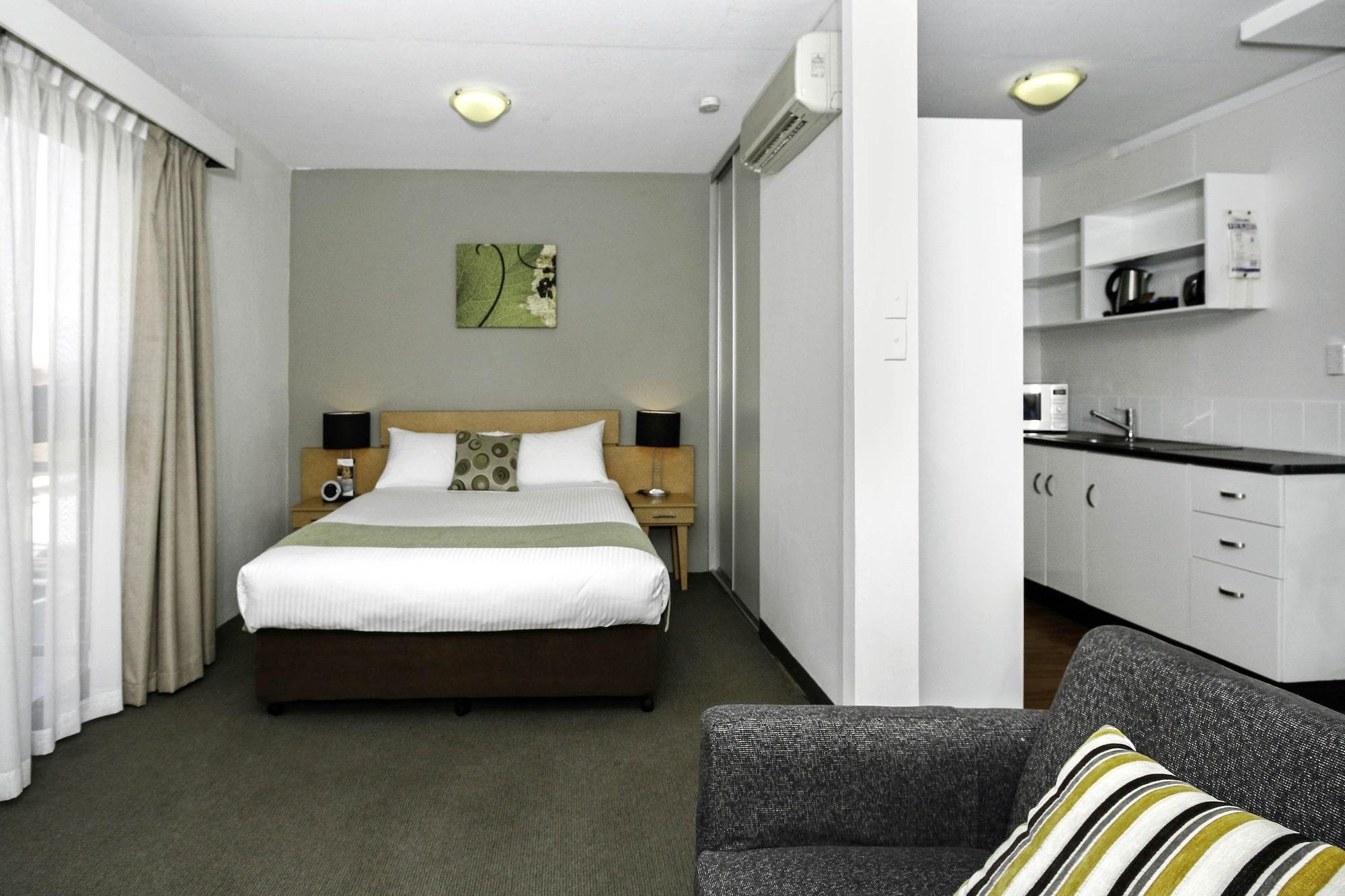 Breakfree Aparthotel