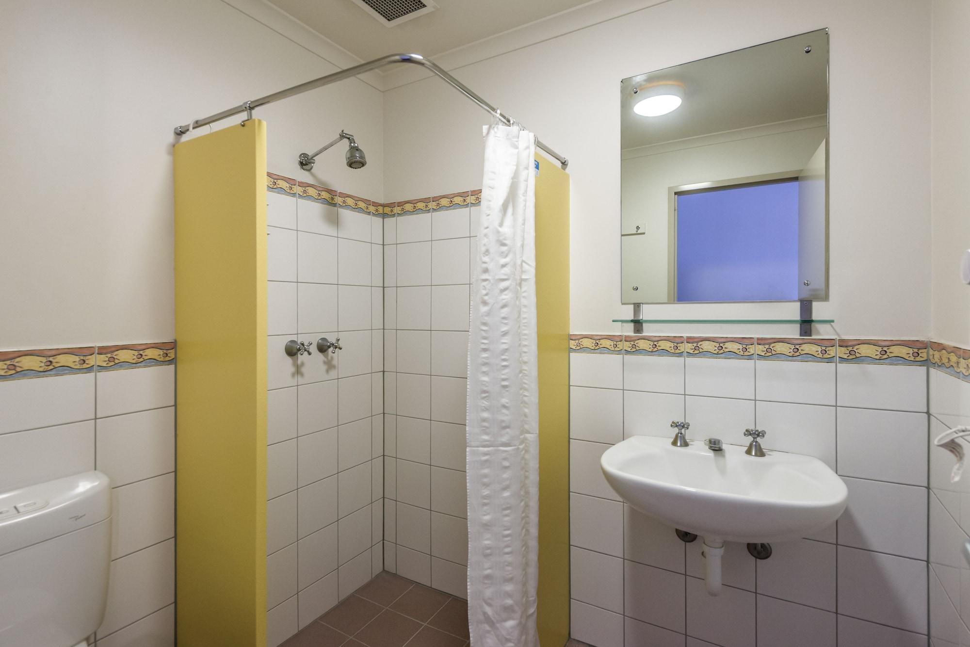 Yha Albergue *