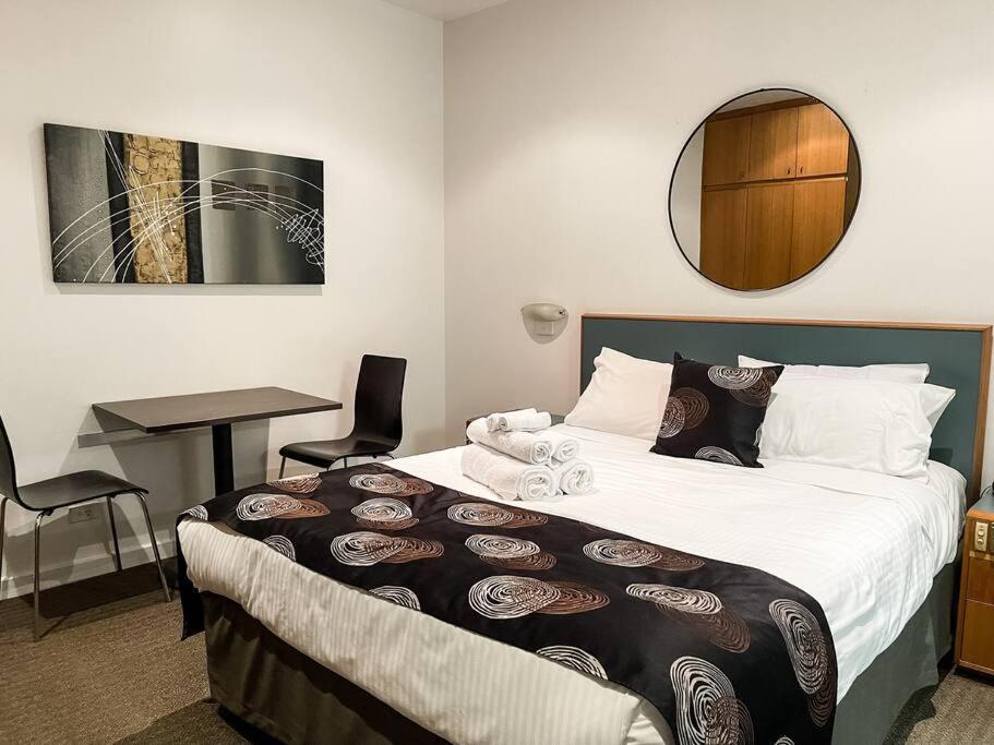 410 /247 Gouger St Ex In Apartment