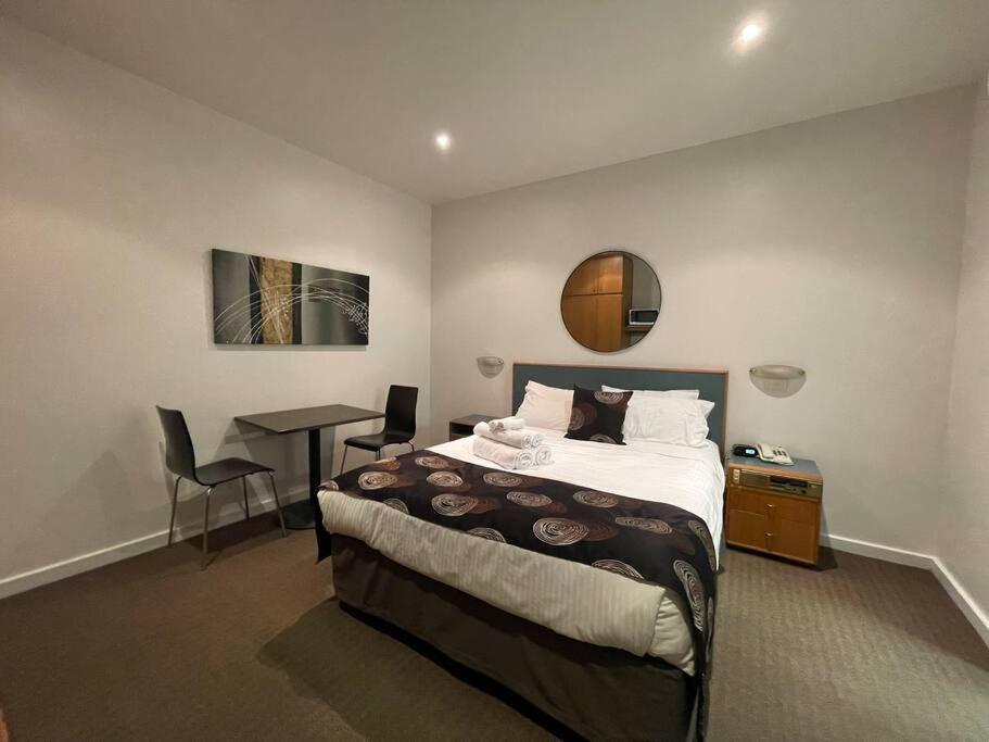 408 Lovely One Br Ex Ensuite In Apartment