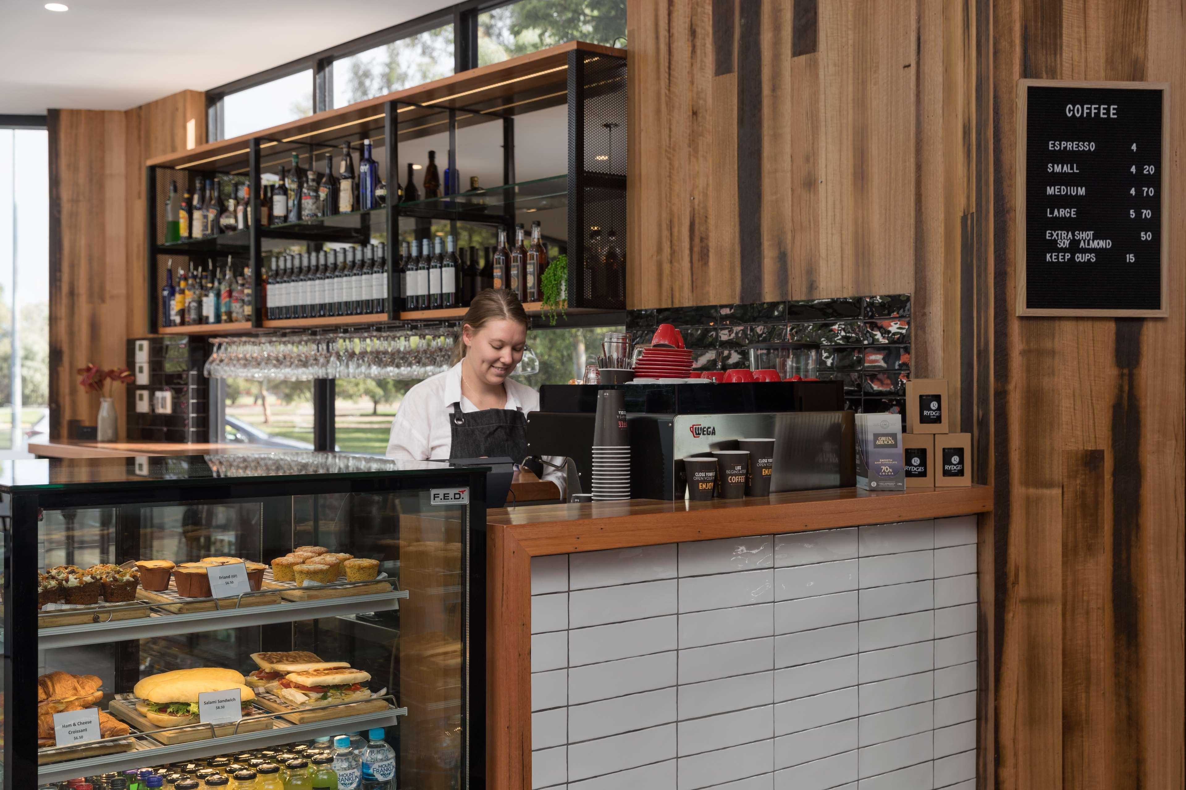 Hotel Rydges South Park Adelaide