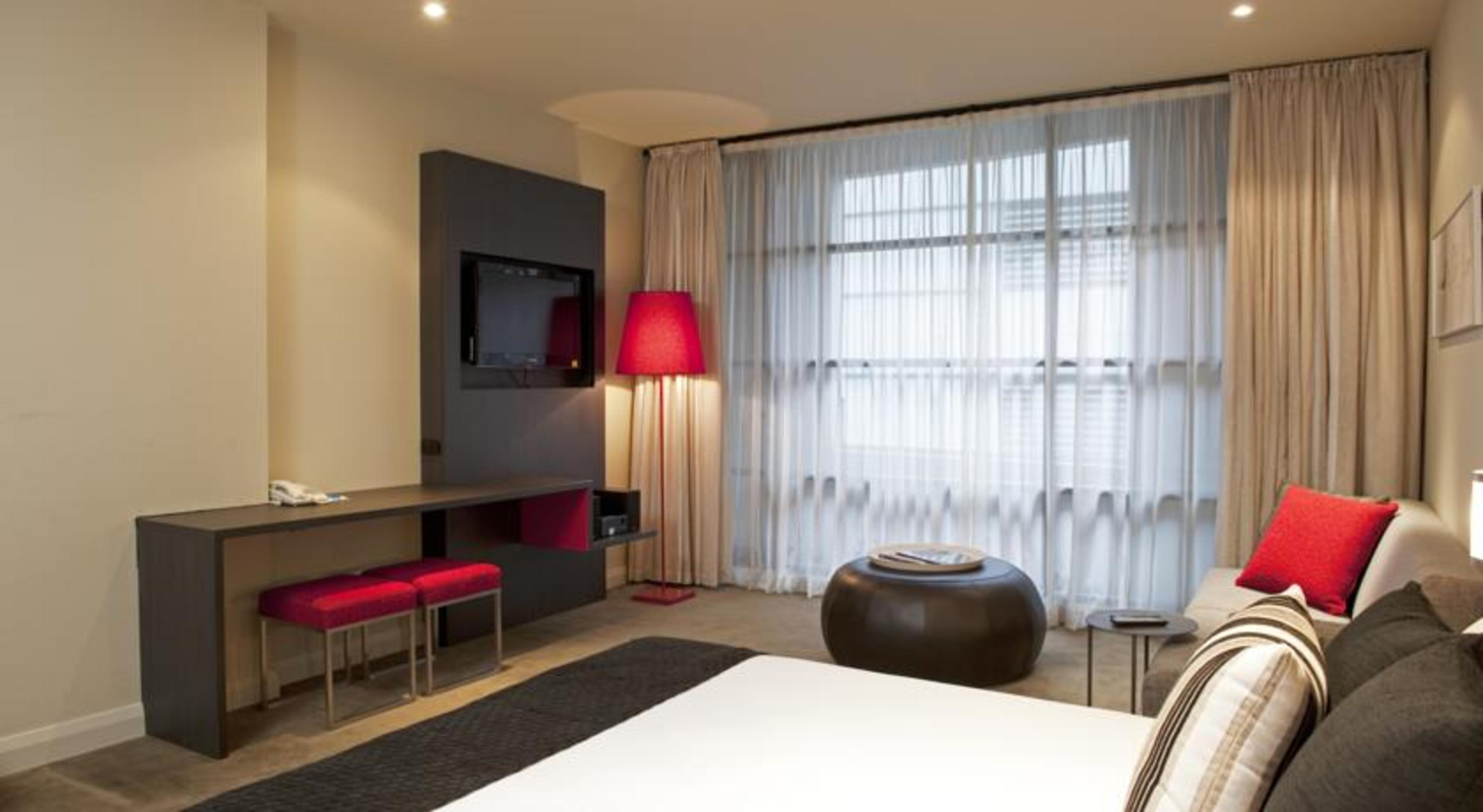 Hotel Mantra Hindmarsh Square