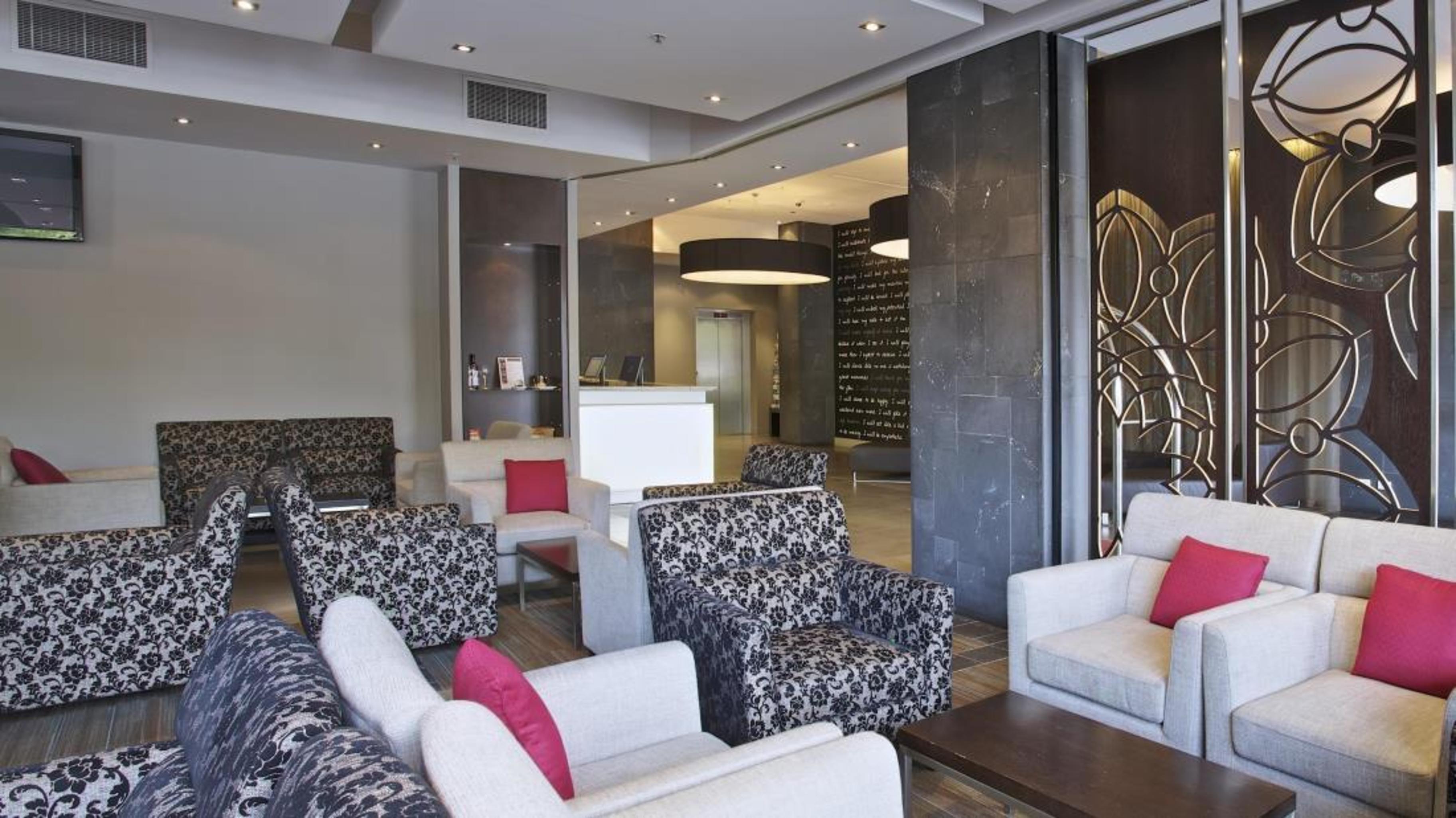 Hotel Mantra Hindmarsh Square Adelaide