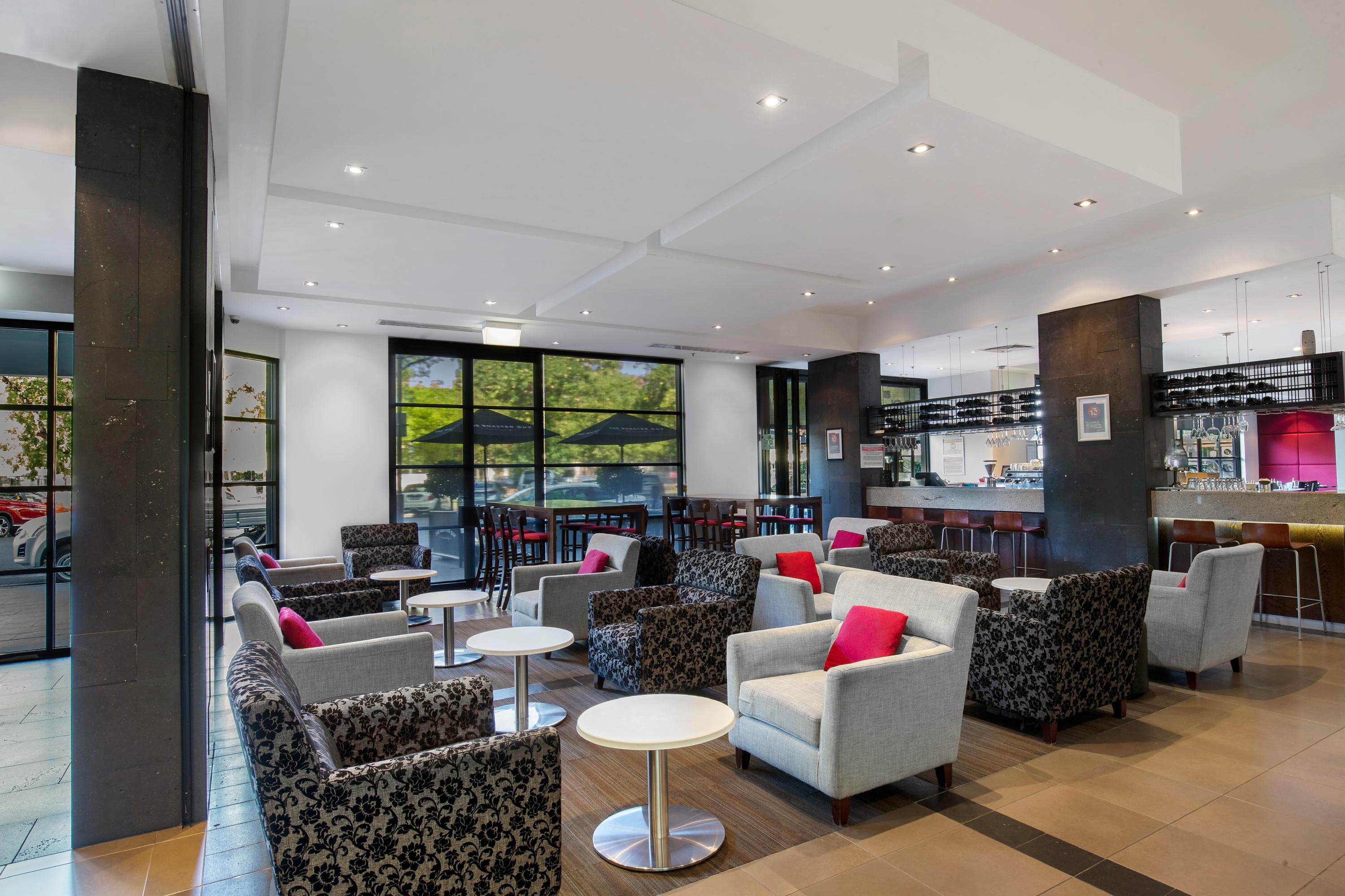 Hotel Mantra Hindmarsh Square Adelaide